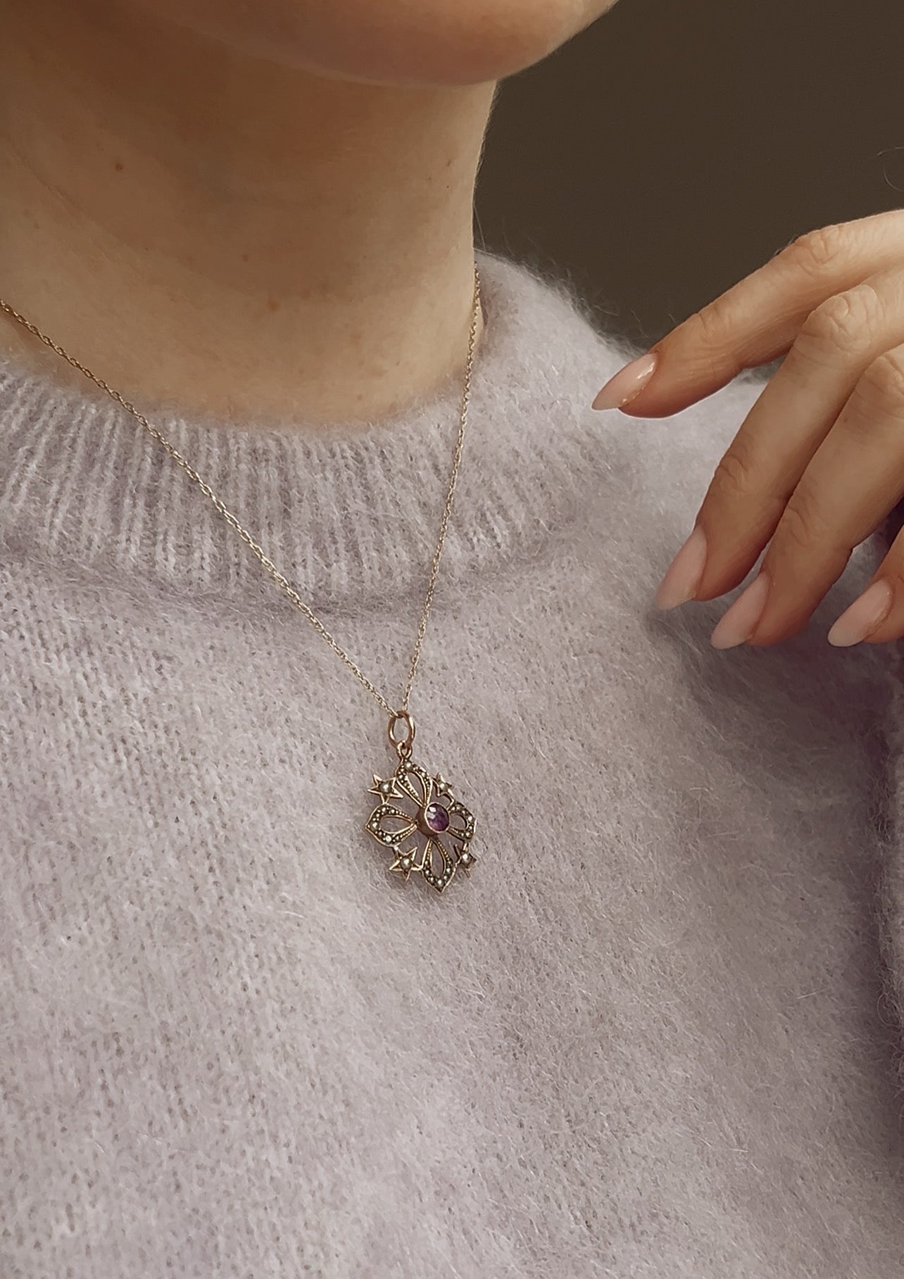 Lovely Edwardian 9ct Gold, Amethyst and Seed Pearl Pendant
