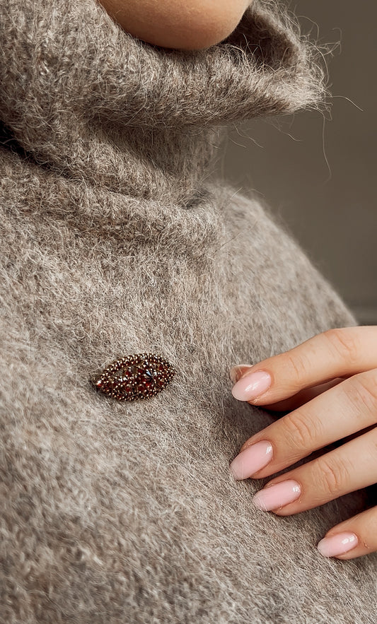 Gorgeous Vintage Red Garnet Brooch